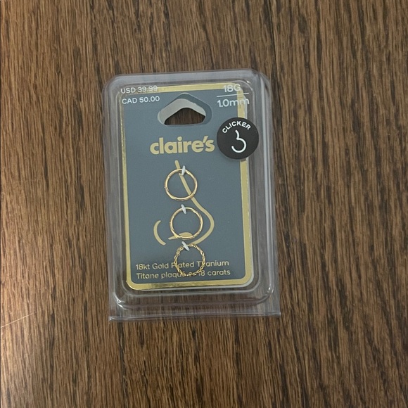 Claire's 18kt Gold Plated Titanium Clicker Set - Picture 1 of 1